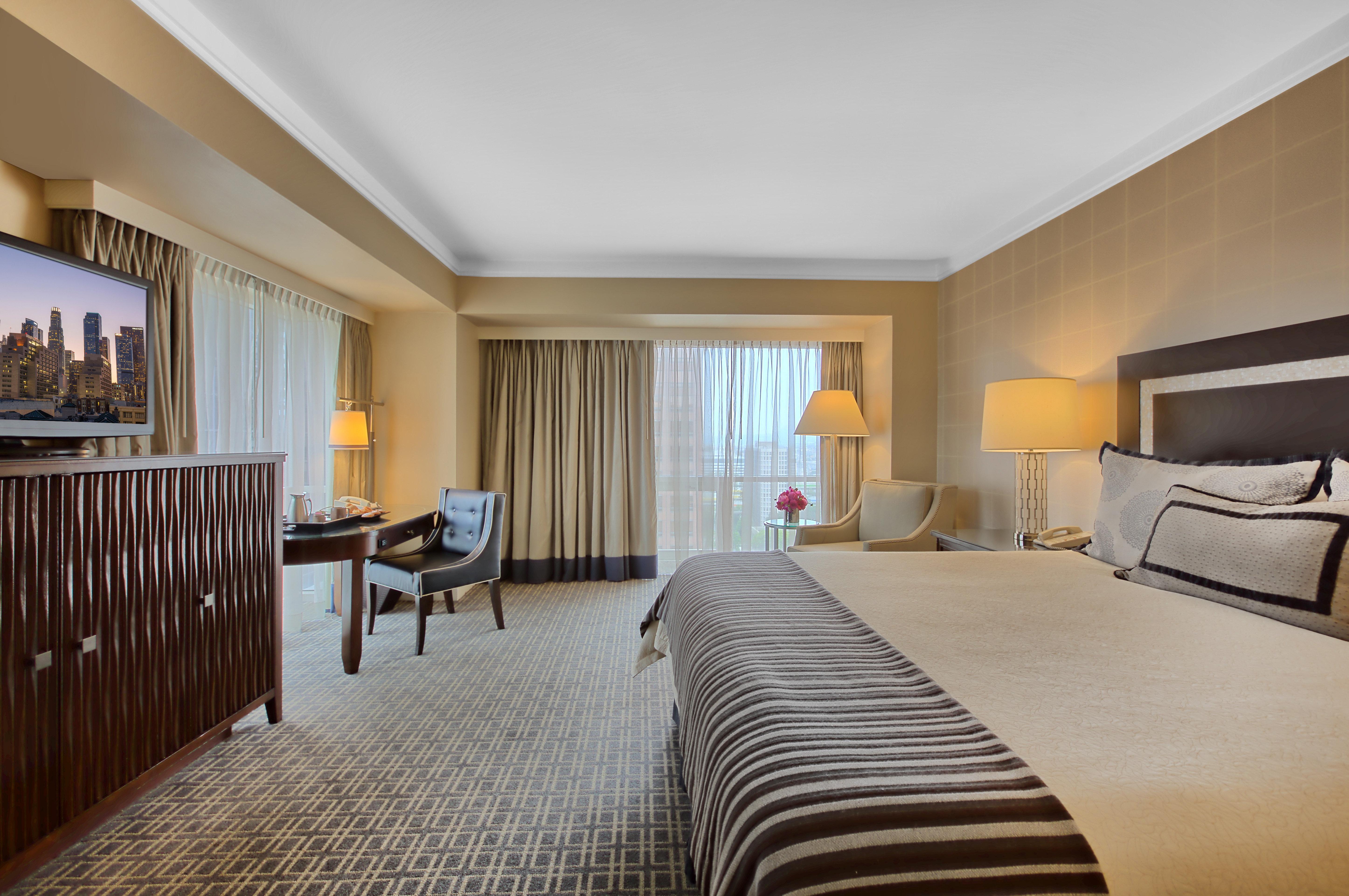 Omni Angeles Hotel